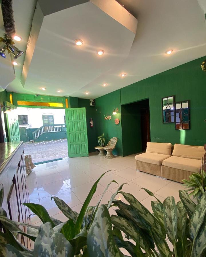 פלורס Hotel Sabana מראה חיצוני תמונה