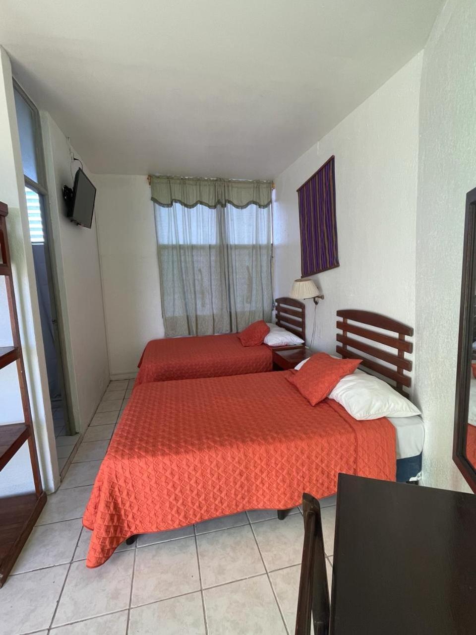 פלורס Hotel Sabana מראה חיצוני תמונה